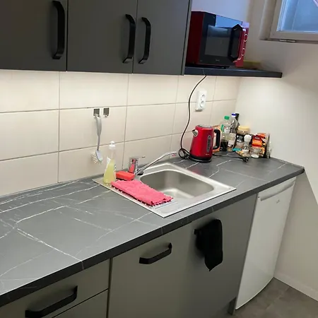 Bubenec Apartment